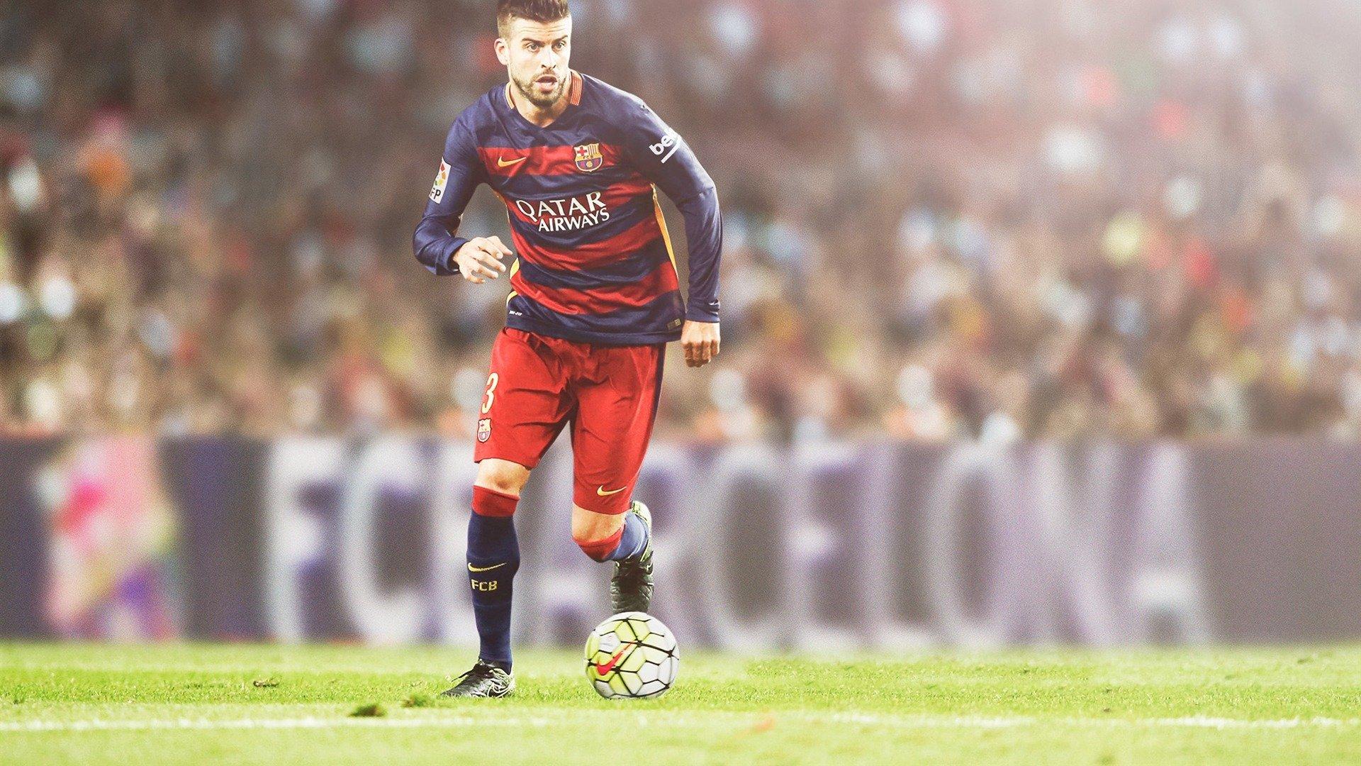 曼联队长B费摊手表情包爆火，球迷，这动作我熟！