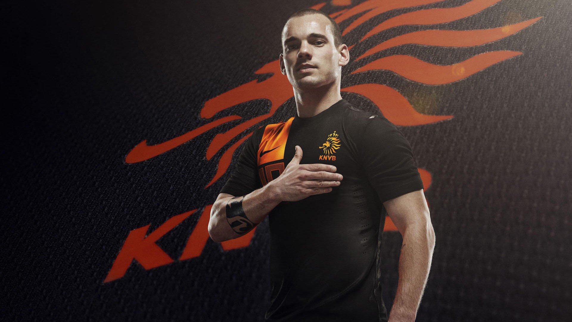 欧冠周最佳球员评选出炉，DV9领衔 新星闪耀老将回归