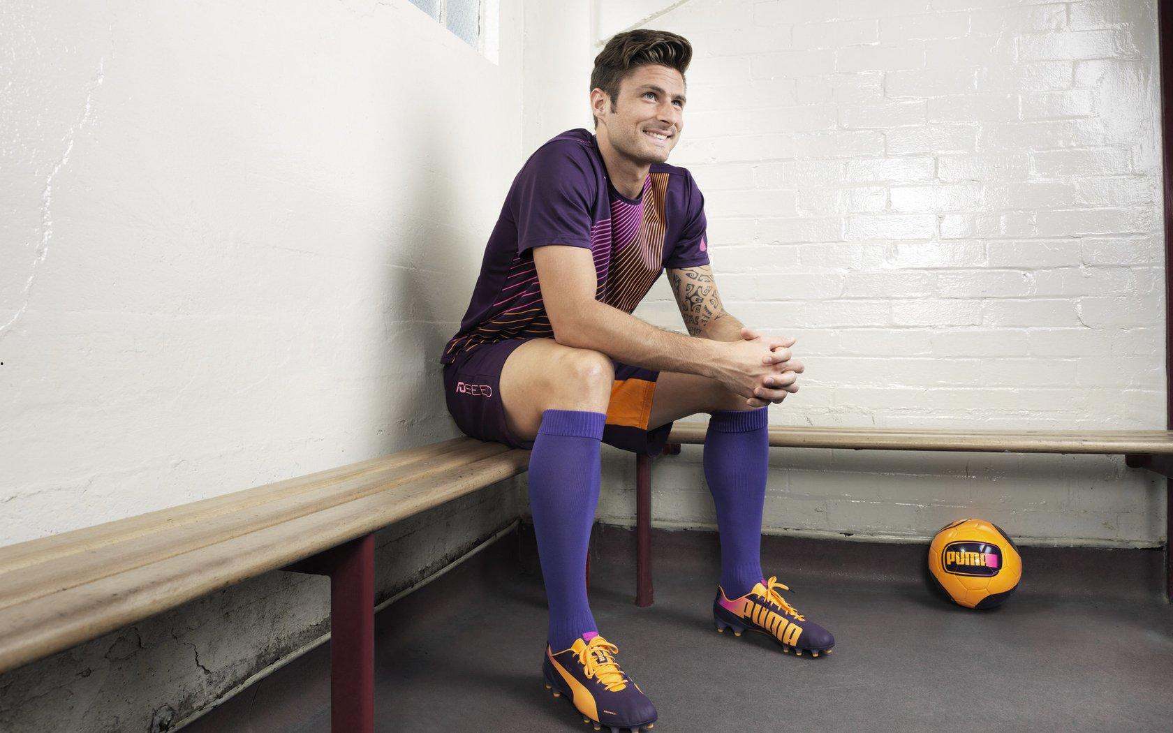 周鹏老而弥坚赵睿如定海神针 广东开季连胜不停歇